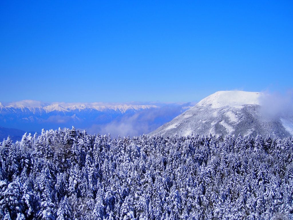 登山 八ヶ岳ブルーに会いに 雪山登山入門の山 北横岳 シティリビングweb