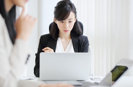 仕事後輩の指導: 後輩を指導するうえでの課題 – SKLF