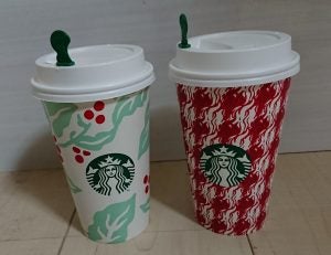 テイクアウトしたスタバの紙コップも「古紙回収でリサイクルする