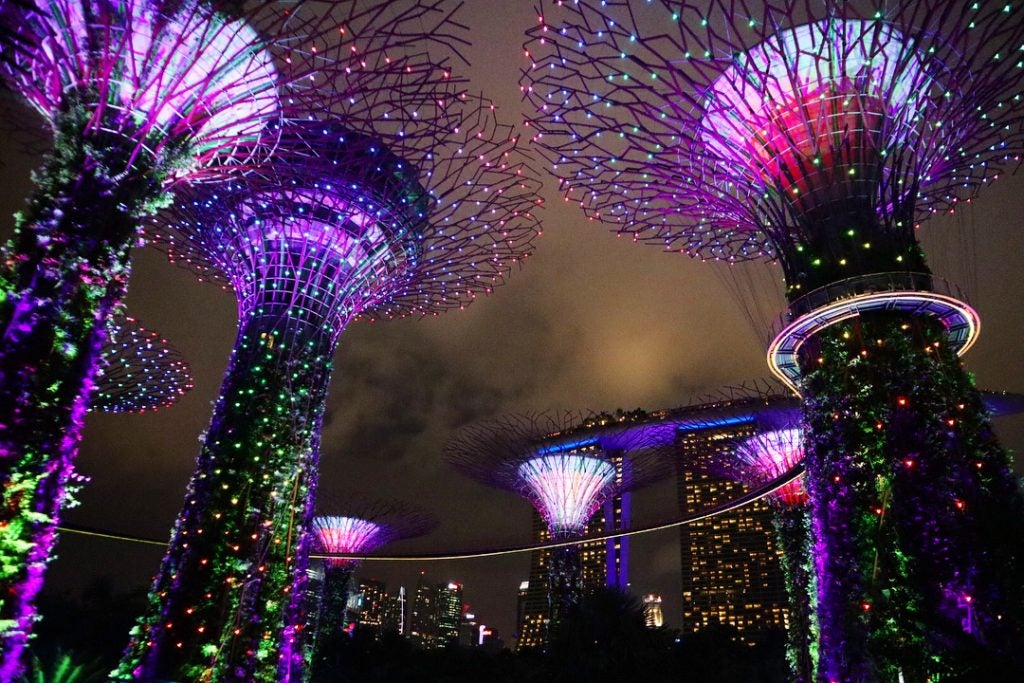 シンガポール旅行 マリーナ地区で無料ナイトショーめぐり シティリビングweb