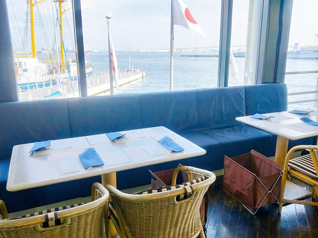 海に浮かぶ海上レストランでランチ インターコンチネンタル ピア21 シティリビングweb