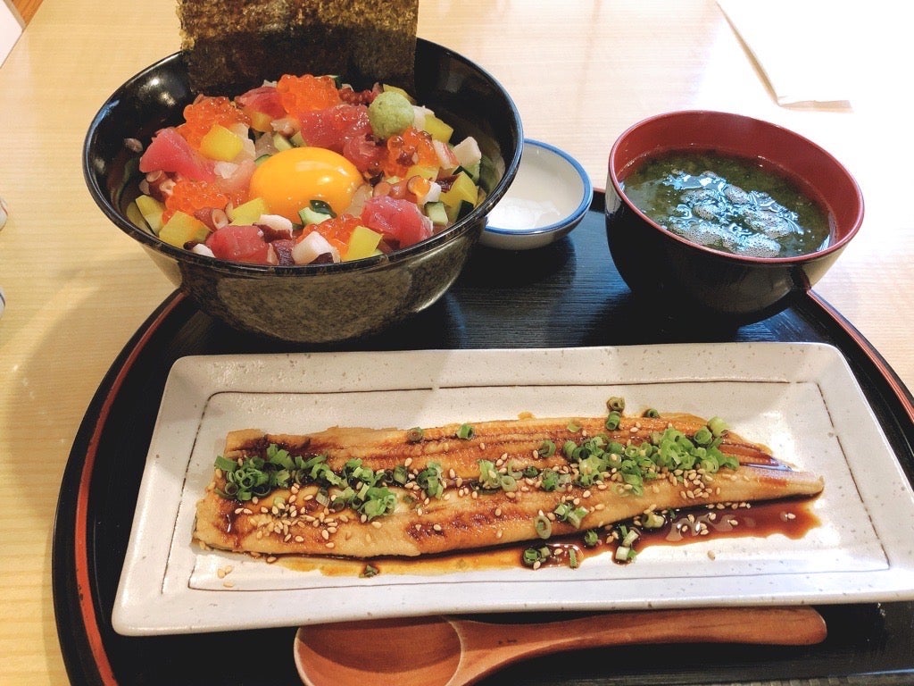 ボリューム満点 東京駅からすぐ カラフルで可愛い海鮮丼 シティリビングweb