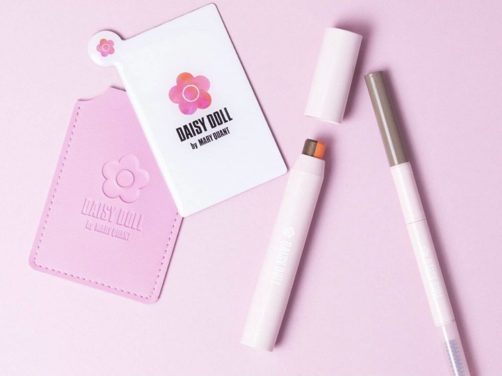 マリークワント デイジードール デュアルカラー ブロウライナー 未使用品 卓越 デュアルカラー