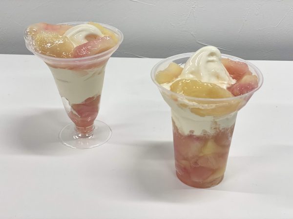 ミニストップ ジューシーな桃がたまらない 新発売の完熟白桃パフェ食べてみた シティリビングweb