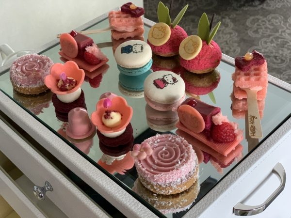 シンガポール】可愛すぎて食べるのがもったいない！ハローキティ