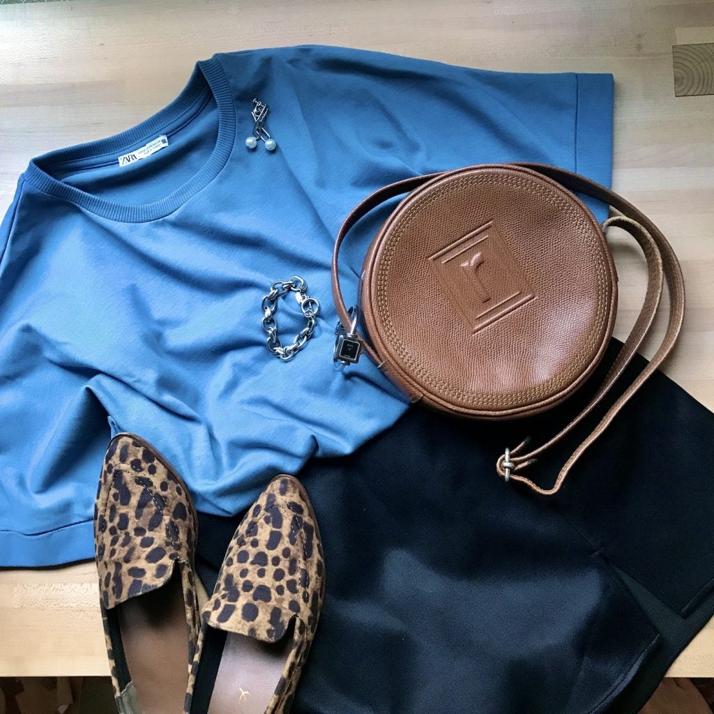 ZARA】スリットサテンスコートでトレンディーな装いに♪｜シティ