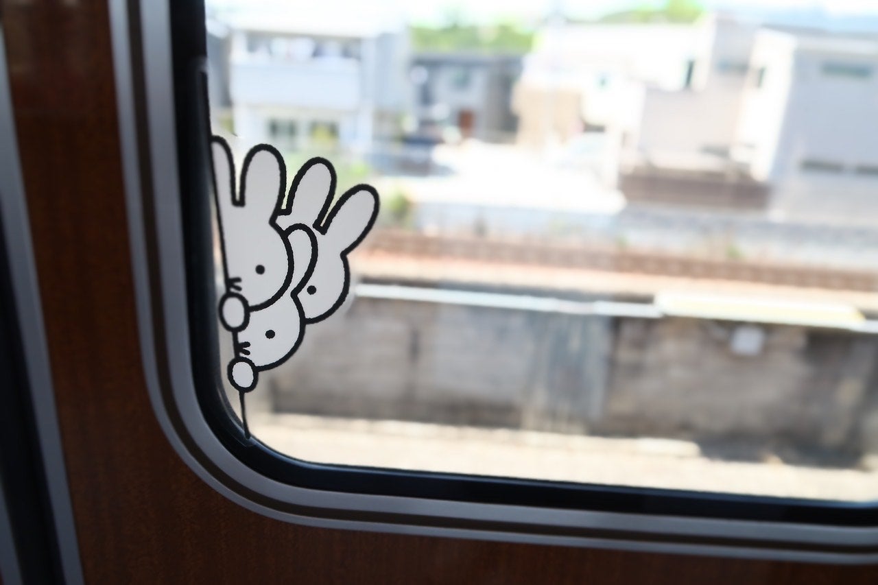 阪急電車】夢のコラボが復活!ミッフィーちゃんだらけになっ 阪急電車】夢のコラボが復活!ミッフィーちゃんだらけになっ