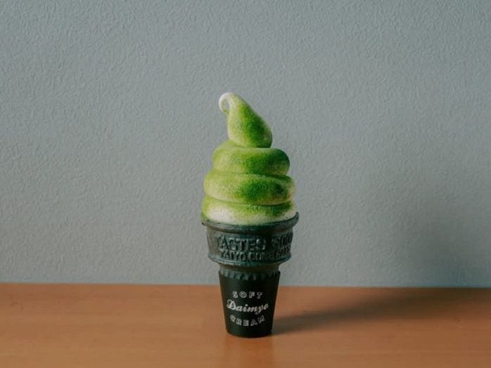 24時まで営業のお店でもっちりソフトクリームを味わって｜シティ