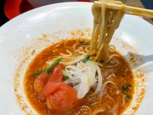 神戸三宮 女性に人気 とまとが入った新感覚のとまとらーめん シティリビングweb