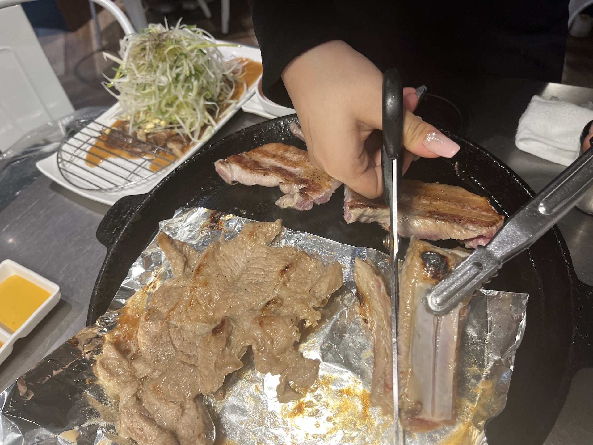 【新大久保】15種類の野菜と食べる韓国焼肉「くるむ」は開店直後にGO!|シティリビングWeb