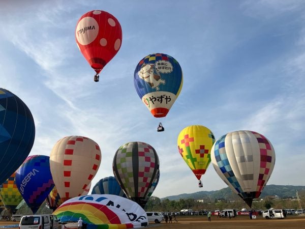 長野】熱気球の幻想的な景色を見て来た ☆佐久バルーンフェスティバル