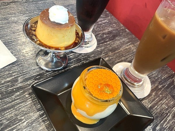 はちみつチーズケーキと鶏卵プリン