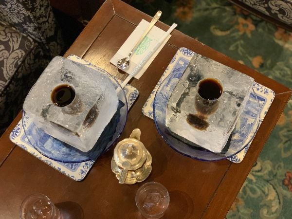 神戸】北野坂店限定！レトロな洋館の喫茶「にしむら珈琲」の暑さも
