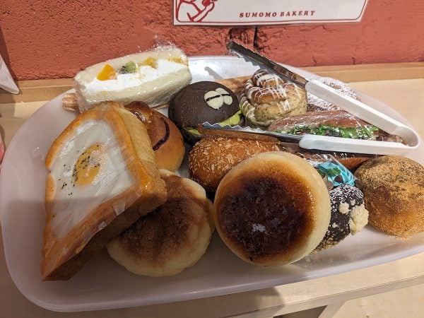 青山で150円均一パン!? SUMOMO BAKERYは超おすすめ｜シティリビングWeb