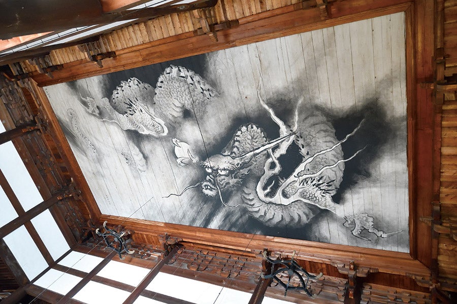 2024年の干支を彫刻画や天井画で見上げる社寺の龍｜シティリビングWeb