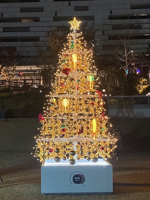 大阪引取り限定！総額6万円相当！超リアルなクリスマスツリーとオーナメントセット 新今宮】串カツツリーっていったい？ OMO7大阪（おも） by 星野
