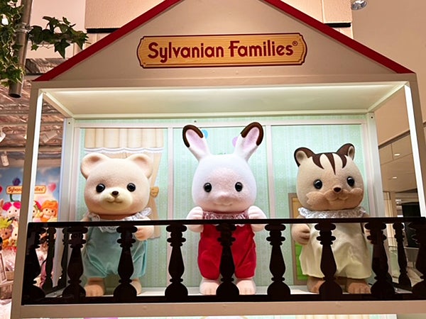 シルバニアファミリー　まとめ売り　家　お店　家具　人形　バラ売不可 シルバニア 人形 まとめ売り シルバニアファミリー まとめ売り