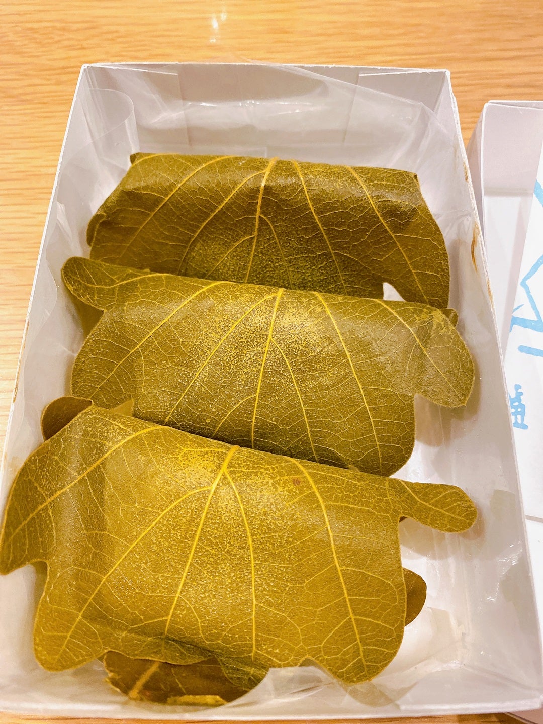 赤福】月に一度の幻のお餅。5月の朔日餅は「かしわ餅」｜シティリビングWeb