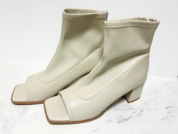 ♡超美品♡G.V.G.V.♡オープントゥブーツ♡カッコいい♡ ♡超美品♡G.V.G.V.♡オープントゥブーツ♡カッコいい♡