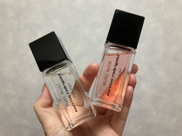 ひと吹きで気分も上がる！レイヤリングにもおすすめな香水【ナルシソ
