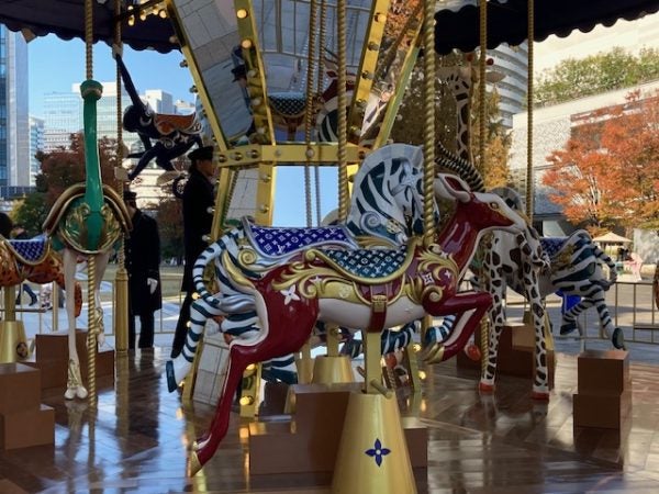 ルイヴィトン　非売品メリーゴーランドオルゴール 絶対行きたかったルイヴィトンのメリーゴーランド♡ | Sarah's