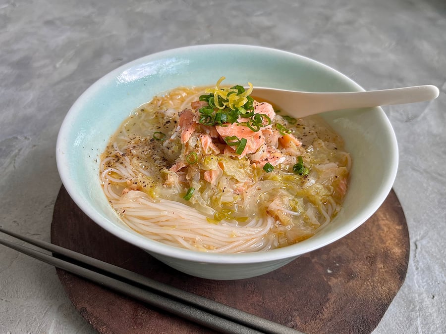 【レシピ】白菜とサケの煮込みビーフン|シティリビングWeb