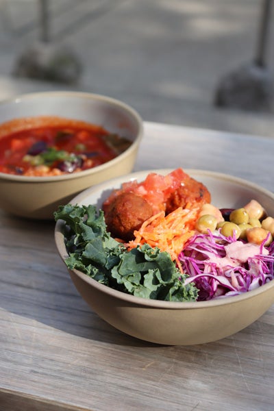 二子玉川】カラフルなヴィーガンフードのカフェと誠実なものづくりに