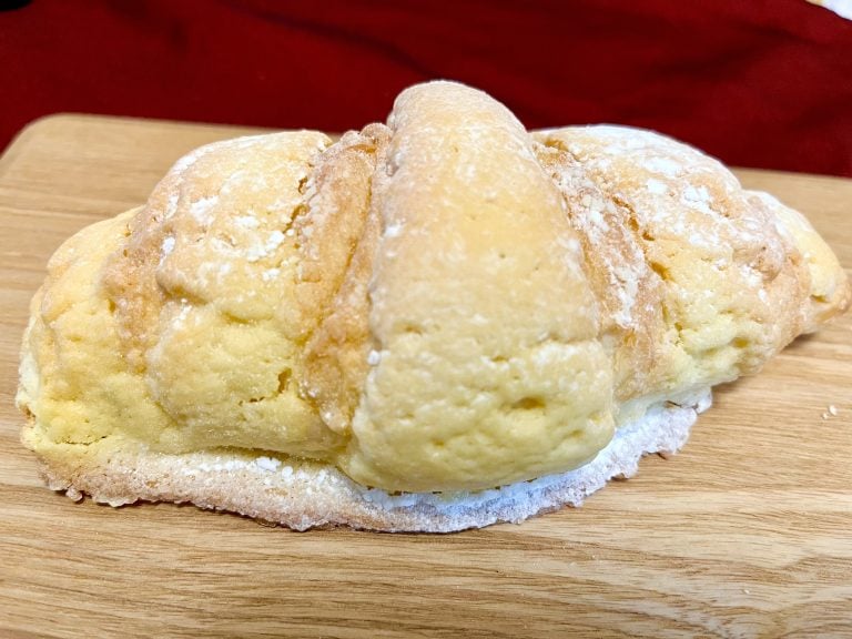 大阪駅】サクふわっ新食感！パン好き必見「メロンクロワッサン