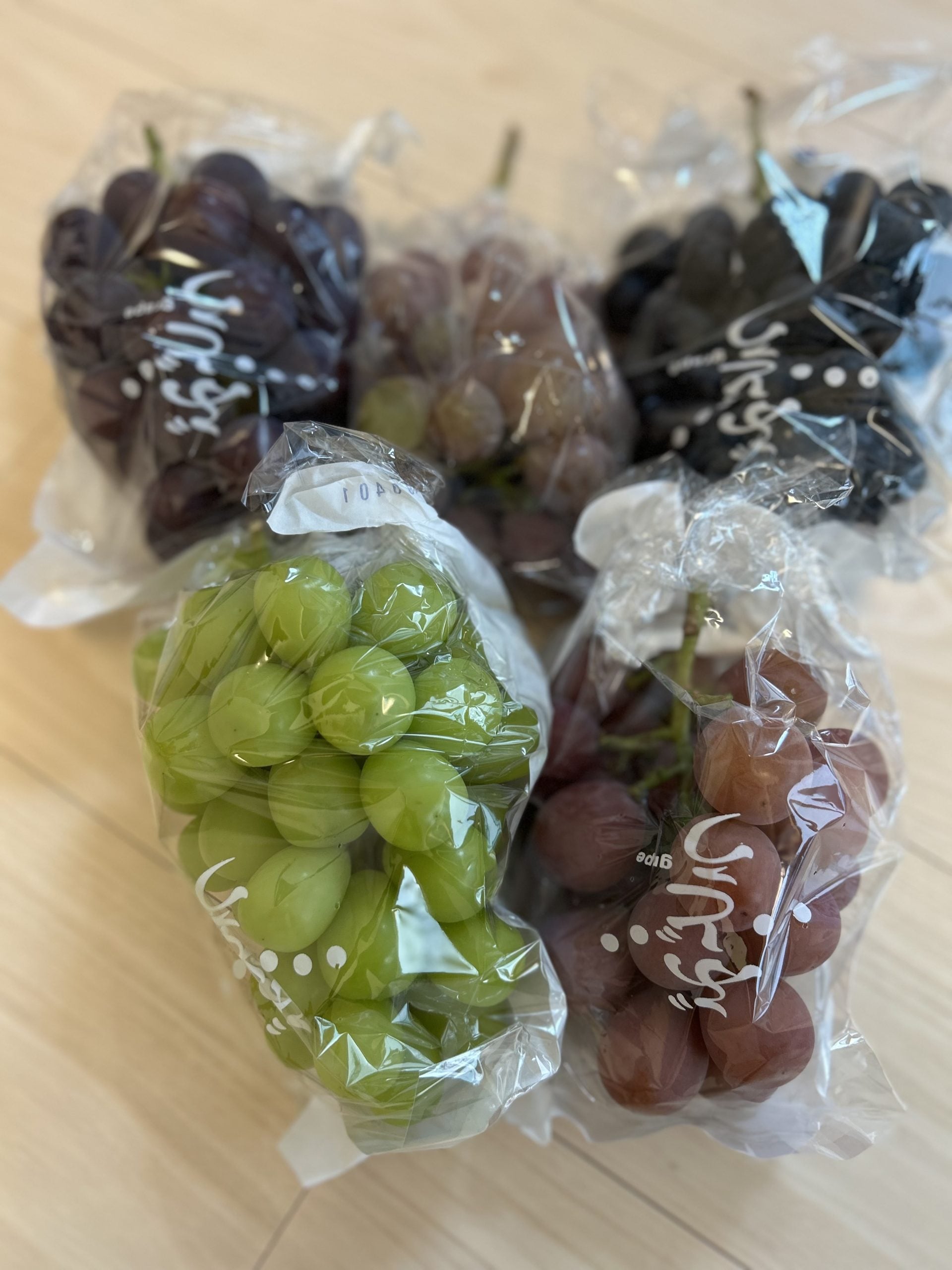 大阪・柏原】2時間食べ放題！ぶどう狩りで「大人のご褒美時間