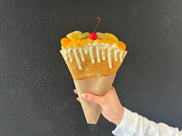 四ツ橋で味わう黄金クレープとエスプレッソ