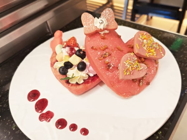 ポップでキュート！ディズニーホテルで味わうミニーマウスの限定