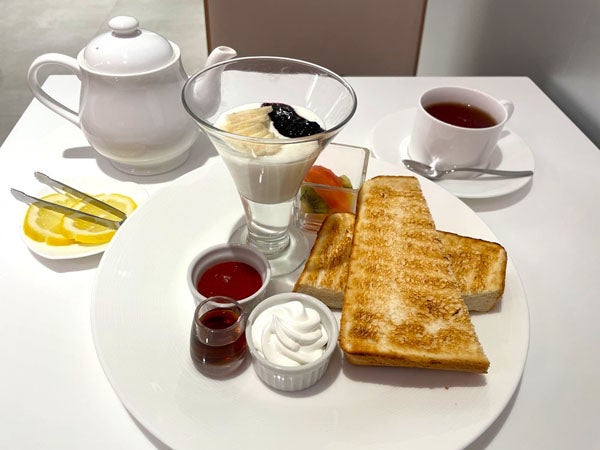 【吉祥寺】タカノフルーツパーラーで平日朝1時間だけのぜいたく!フルーツも味わえる大満足モーニング|シティリビングWebの画像