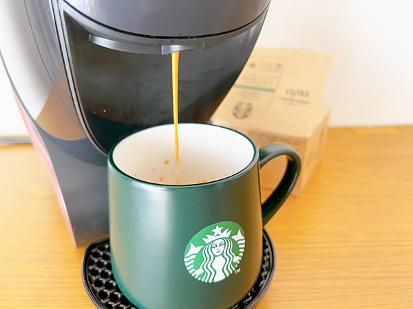 感動体験】“スタバ”がおうちに来た！新作コーヒーメーカーでかなう