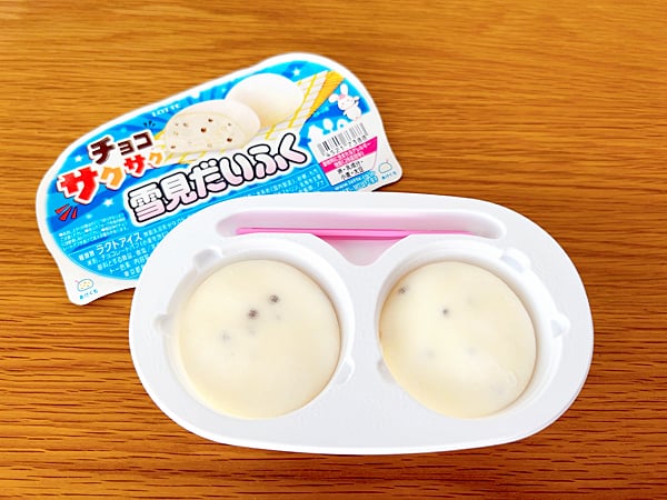 ロッテ新作アイス】「雪見だいふく チョコサクサク」実食！“スイカバー