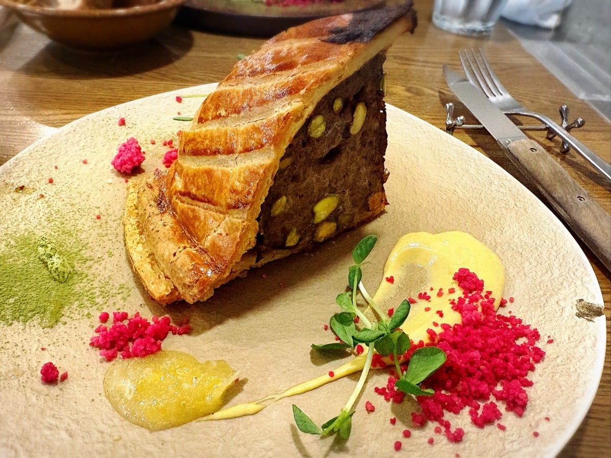 神楽坂で楽しむ本格ビストロの独自ランチ